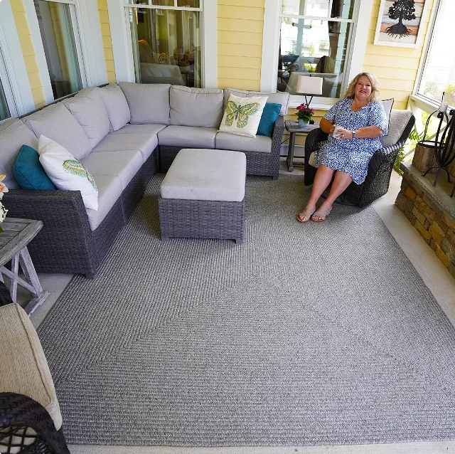 Beach House Bliss: Decorating with Braided Rugs for a Coastal Retreat